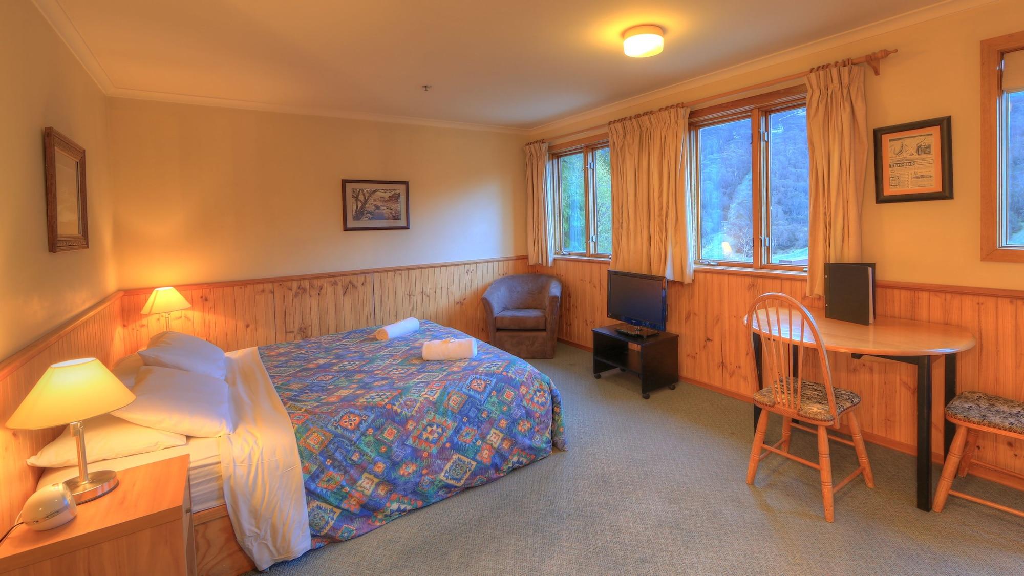 Candlelight Hotel 3*