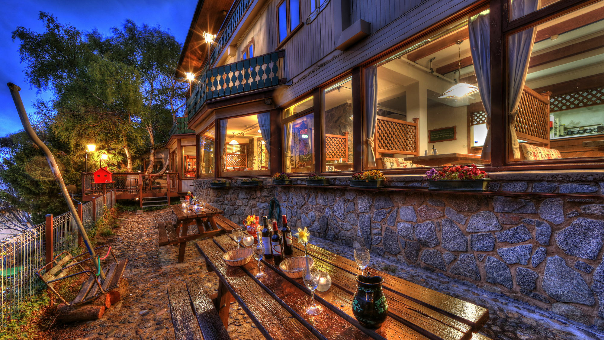 Candlelight Hotel